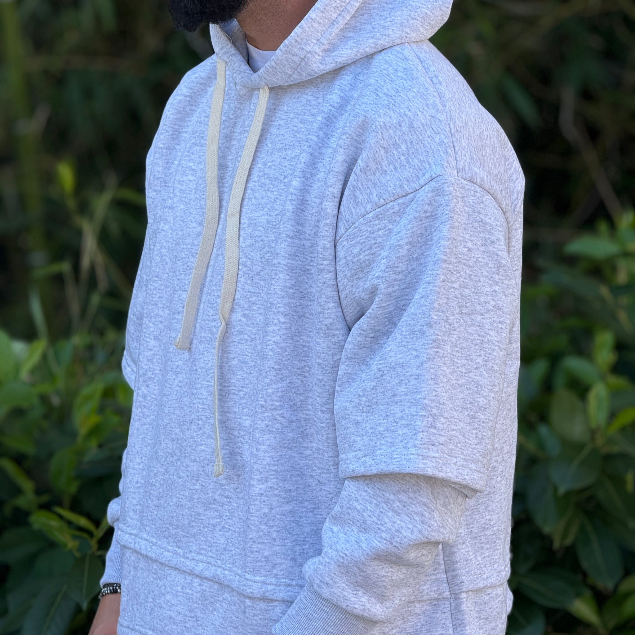 Felpa oversize  cappuccio doppia manica  grigio latte new job brand