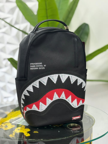 910B9629NSZ SHARK CENTRAL BLACK EMBROIDERED SHARK BACKPACK