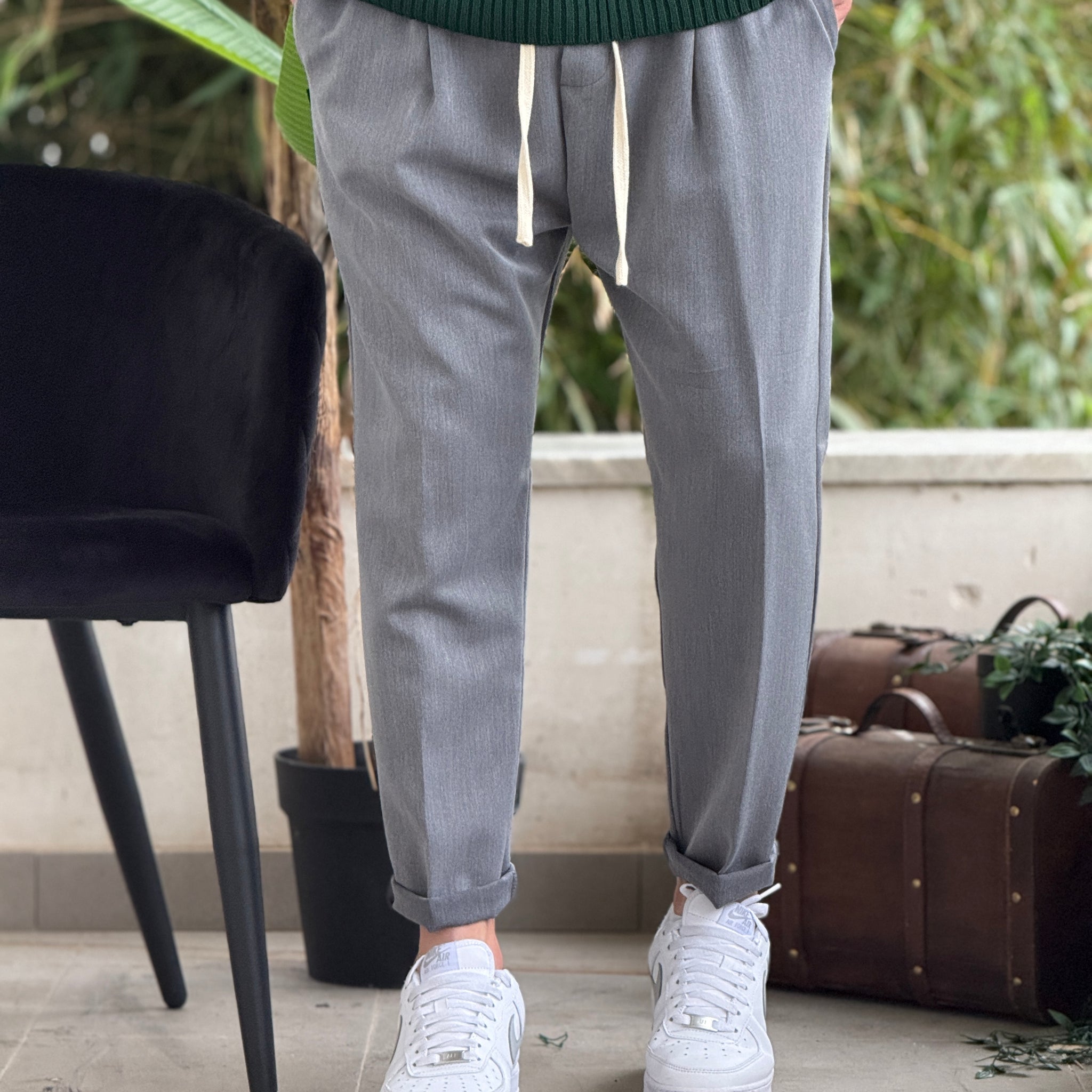 Pant trues grigio  new job brand