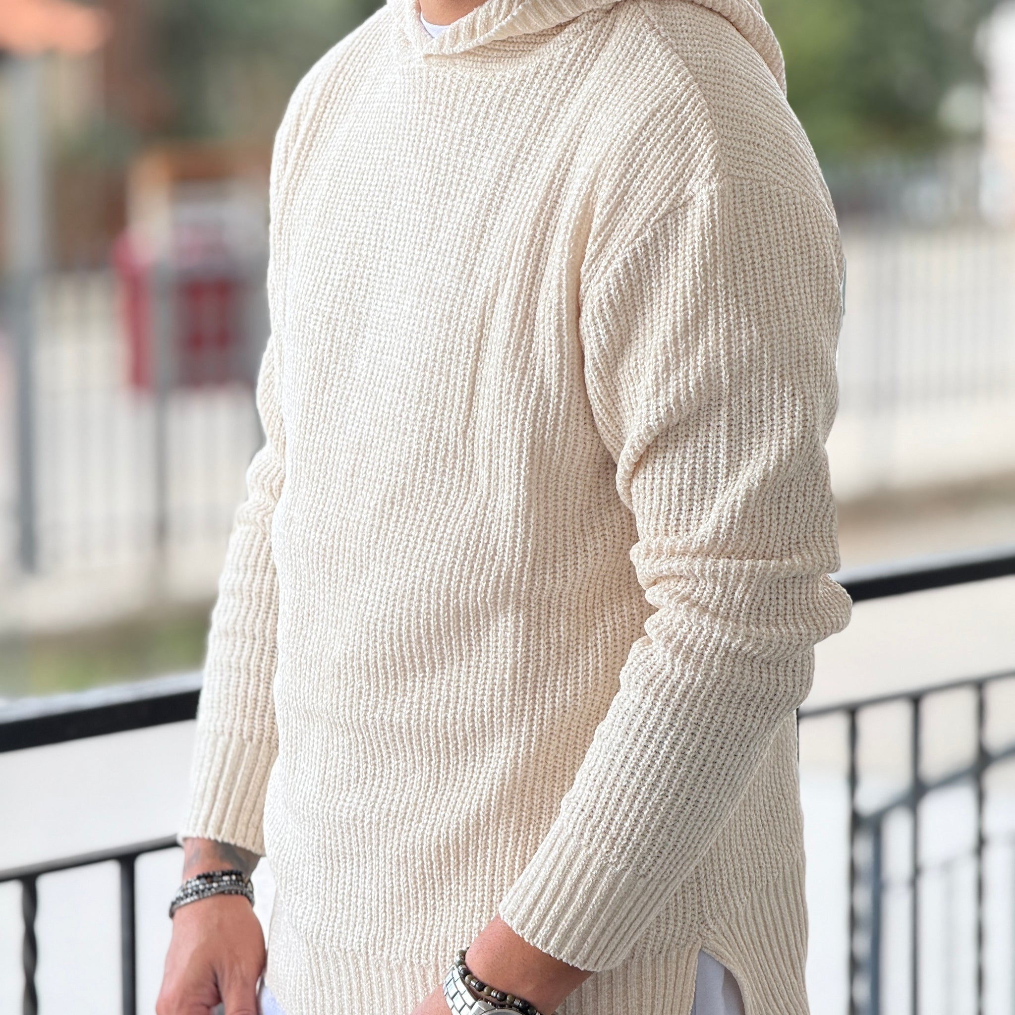 Pullover oversize cappuccio avorio  new job brand