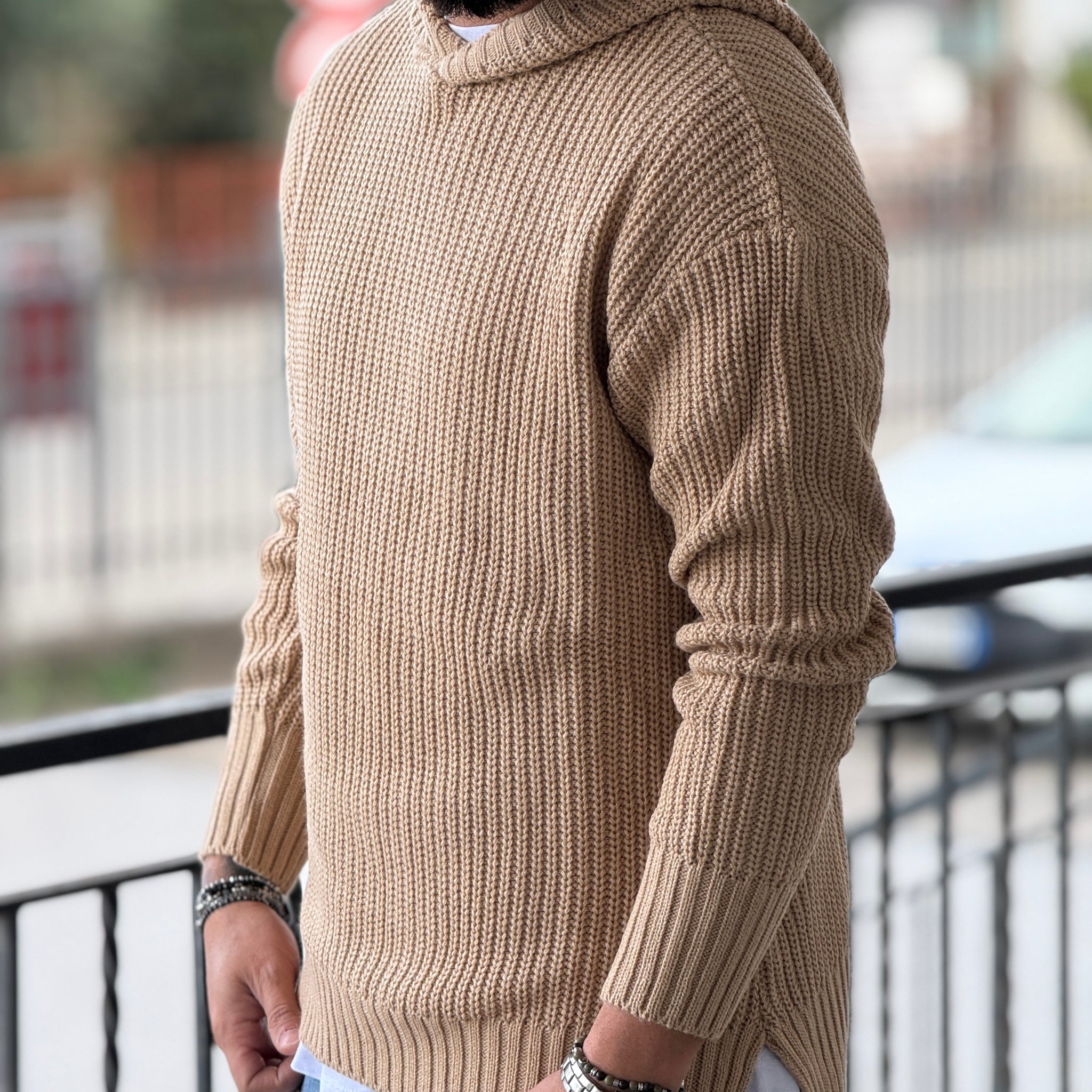 Pullover oversize cappuccio camel  new job brand