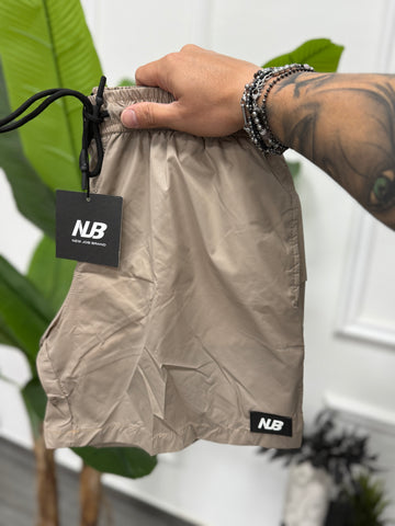 Costume beige new job brand