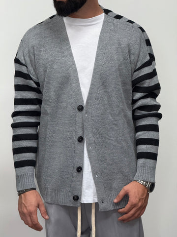 Cardigan oversize grigio fasciato in nero New Job Brand