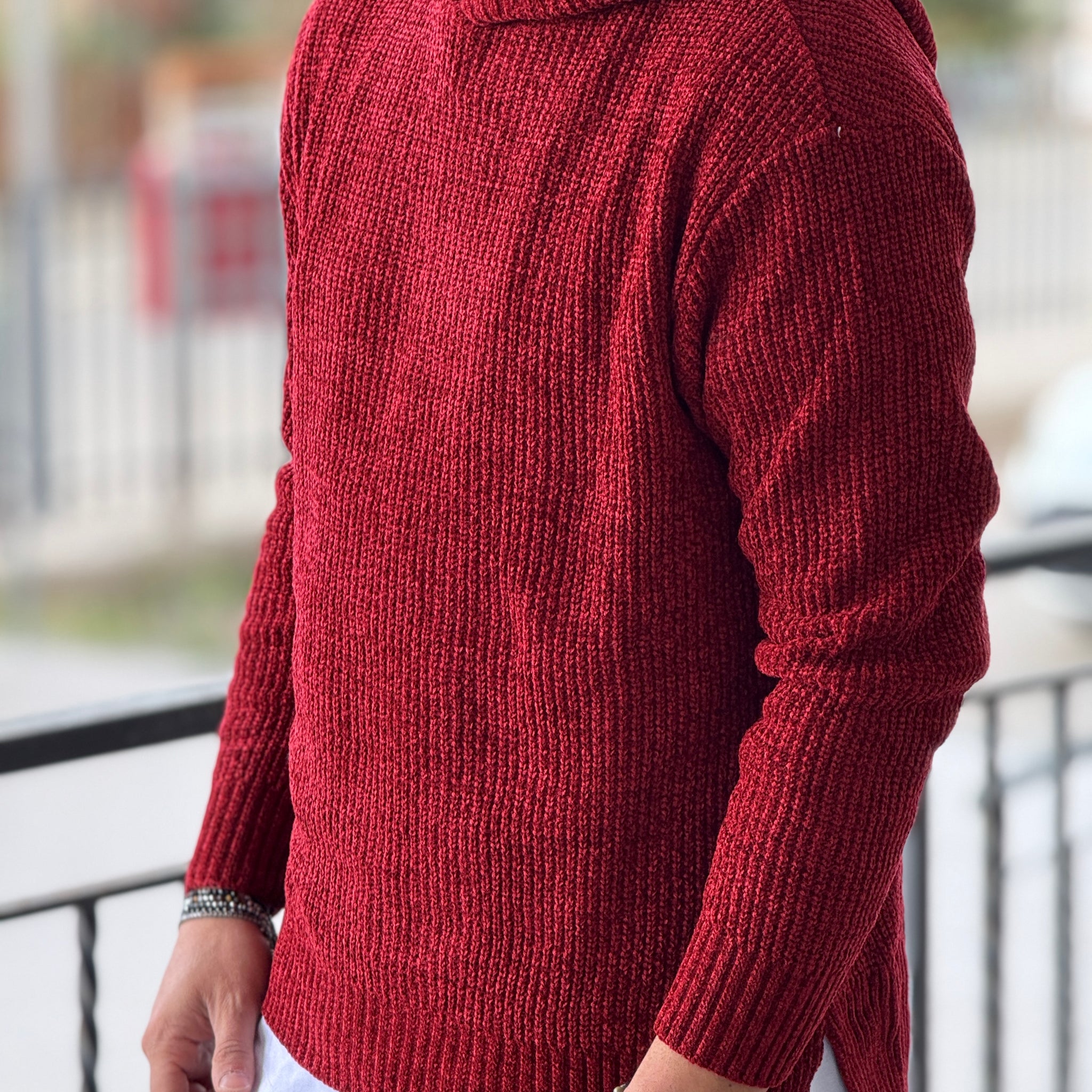 Pullover oversize cappuccio rosso  ciniglia new job brand