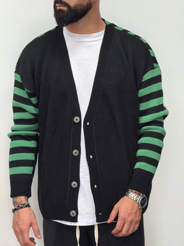 Cardigan oversize nero fasciato in verde New Job Brand