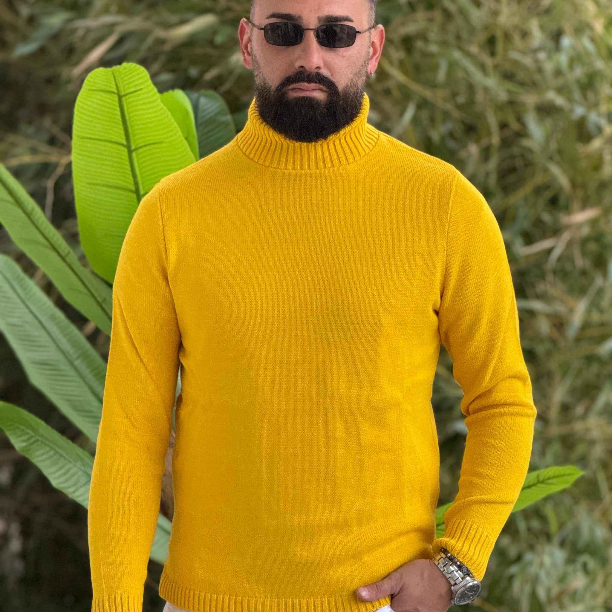 Pullover giallo collo alto new job brand
