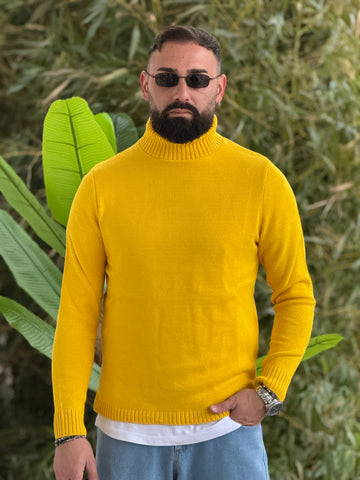 Pullover giallo collo alto new job brand
