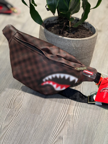 marsupio sprayground sharks