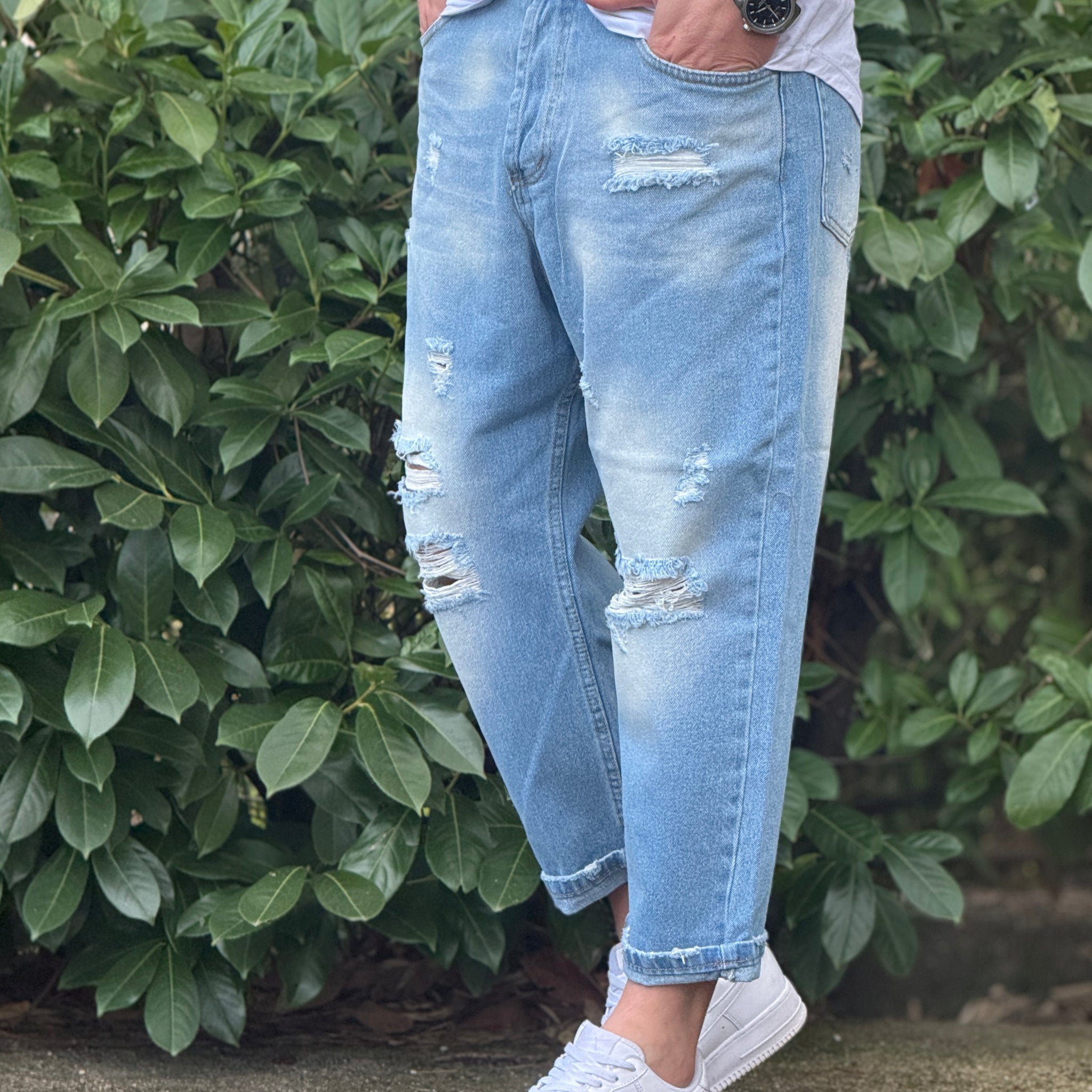 Jeans Canaria strappi chiaro New Job Brand