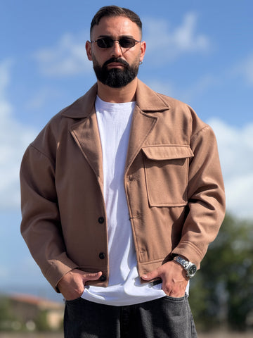 Cappotto cropped camel over new job brand