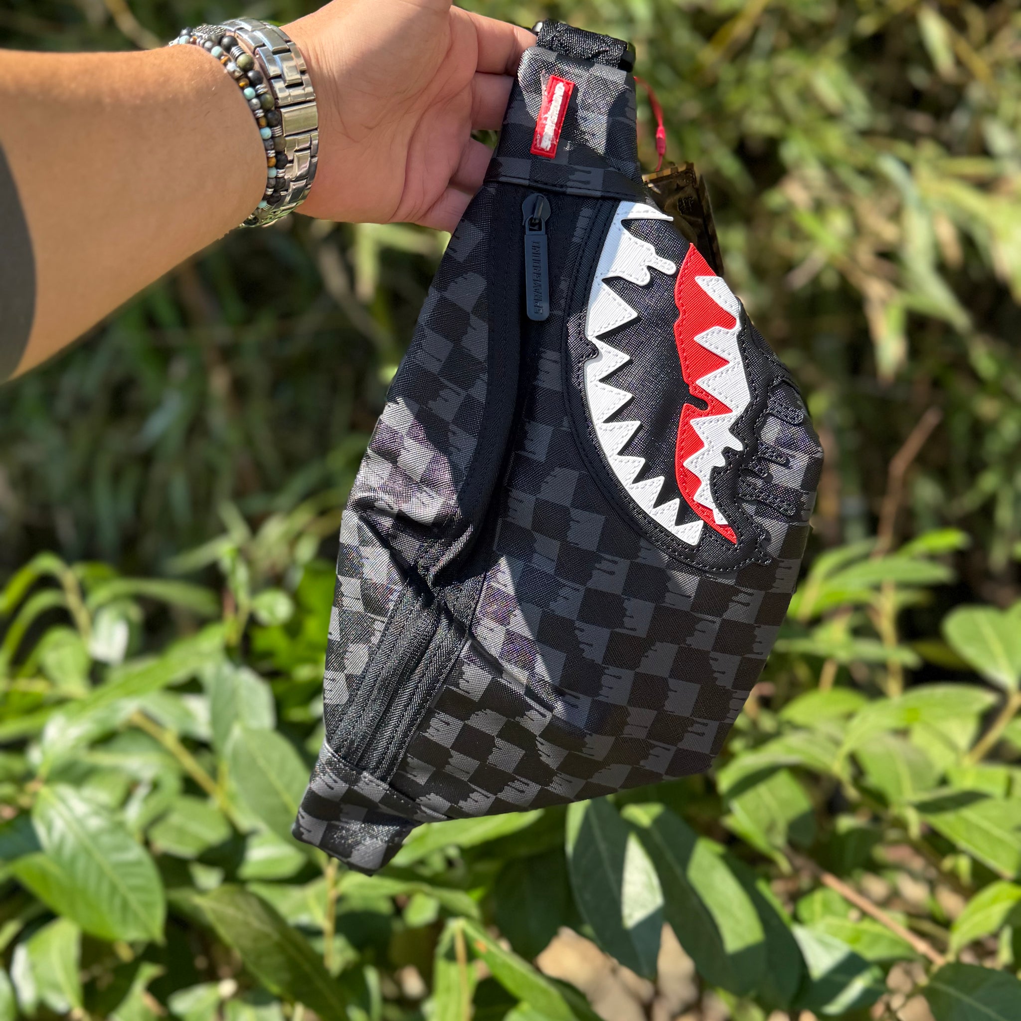 sprayground marsupio uomo dripping sharks in paris savvy crossbody 910b7971nsz nero