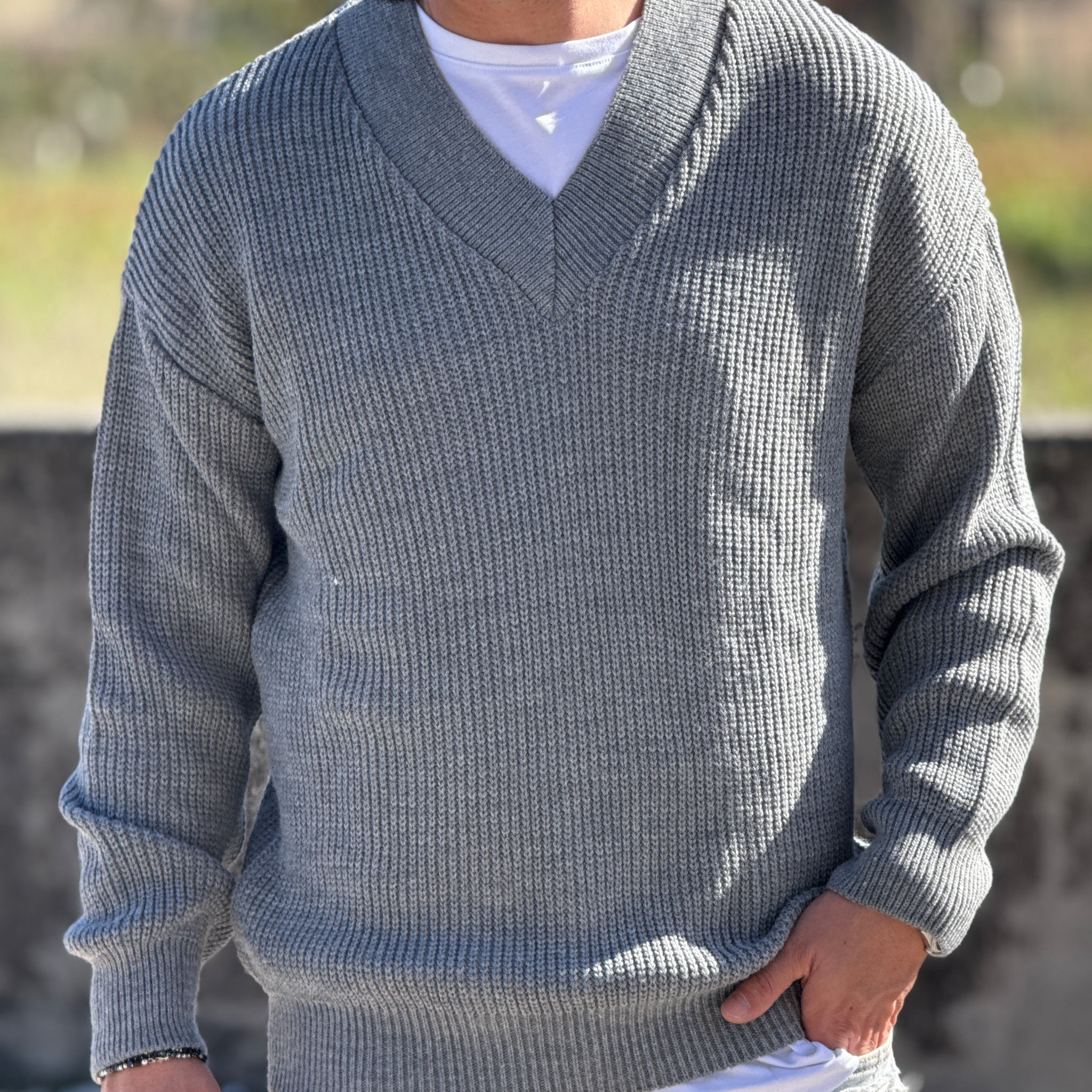 Pullover scollo V grigio new job brand